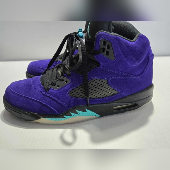 NIKE Air Jordan Retro 5 Sneakers in Purple and Teal Size 5 - Picture 3 of 12